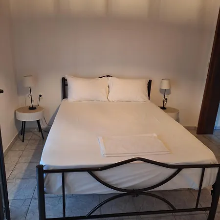 Areti Appartement *